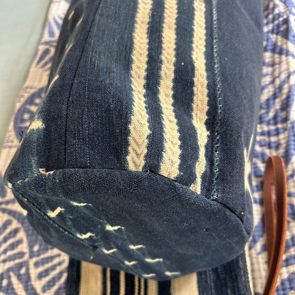 West African Mud Cloth Mali Barrel Bucket Bag Genuine Leather Hand Crafted - Picture 7 of 16
